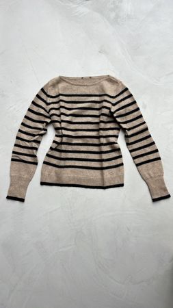 Pull rayé beige et noir, état bien