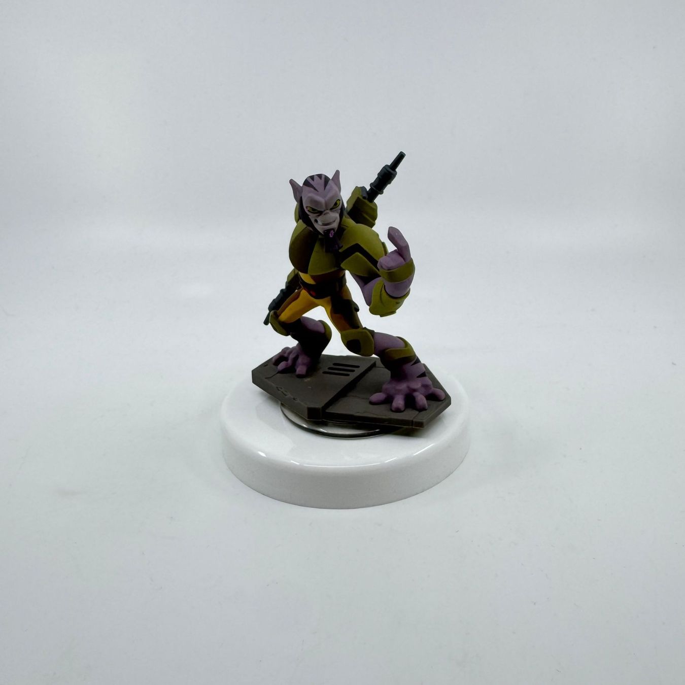 Statuette: Disney Infinity 3.0 Star Wars Zeb Orrelios – Usato da Herisau venduto da Seyashop1