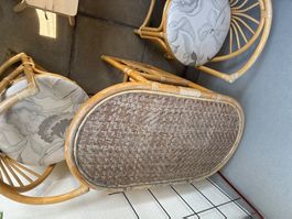Mid-Century Bambus Rattan Tisch mit 2 Stühlen+Kissen