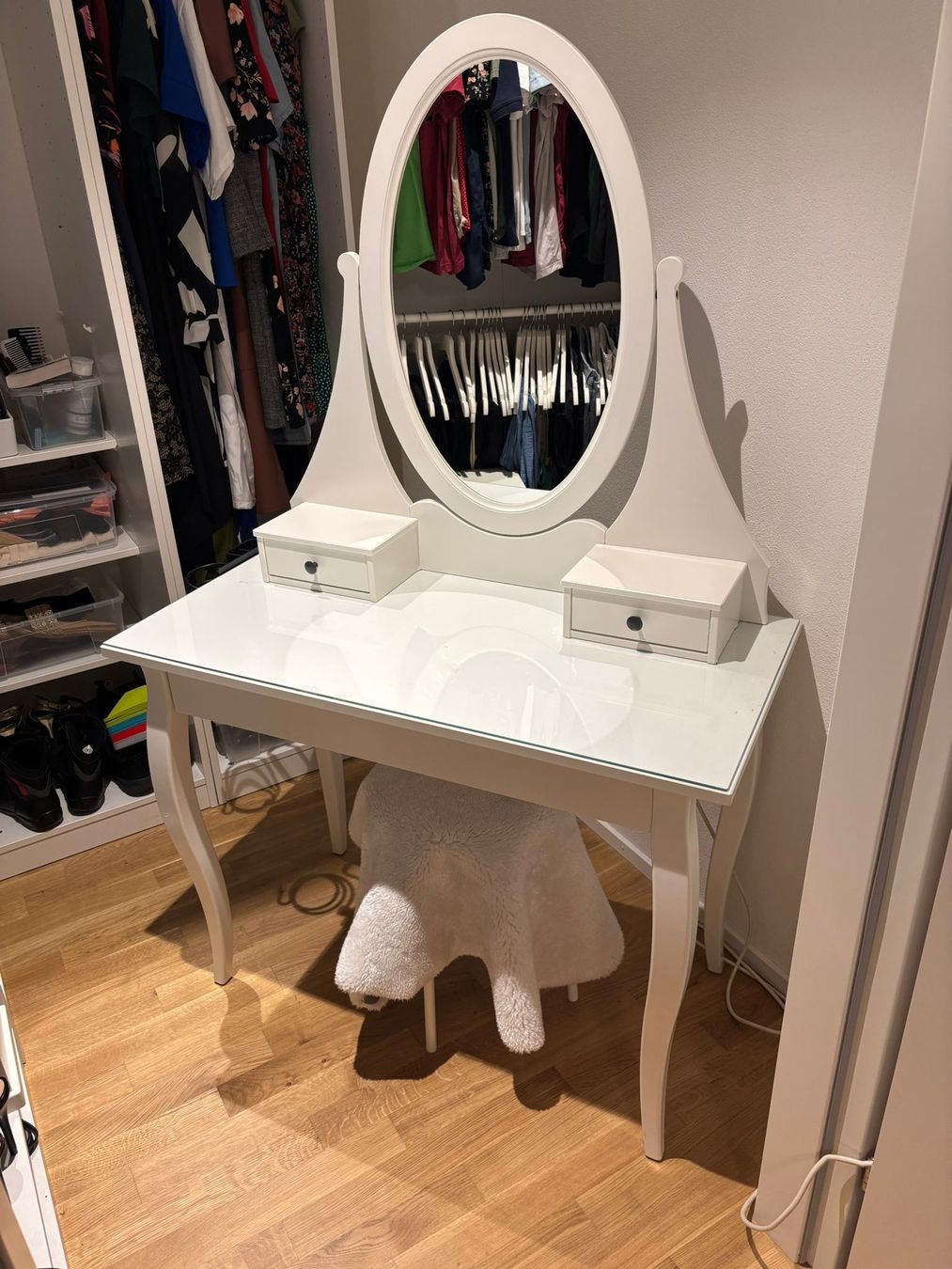 Ikea Tavoli da trucco: Schminktisch – Usato da Wetzikon ZH venduto da gkmb23