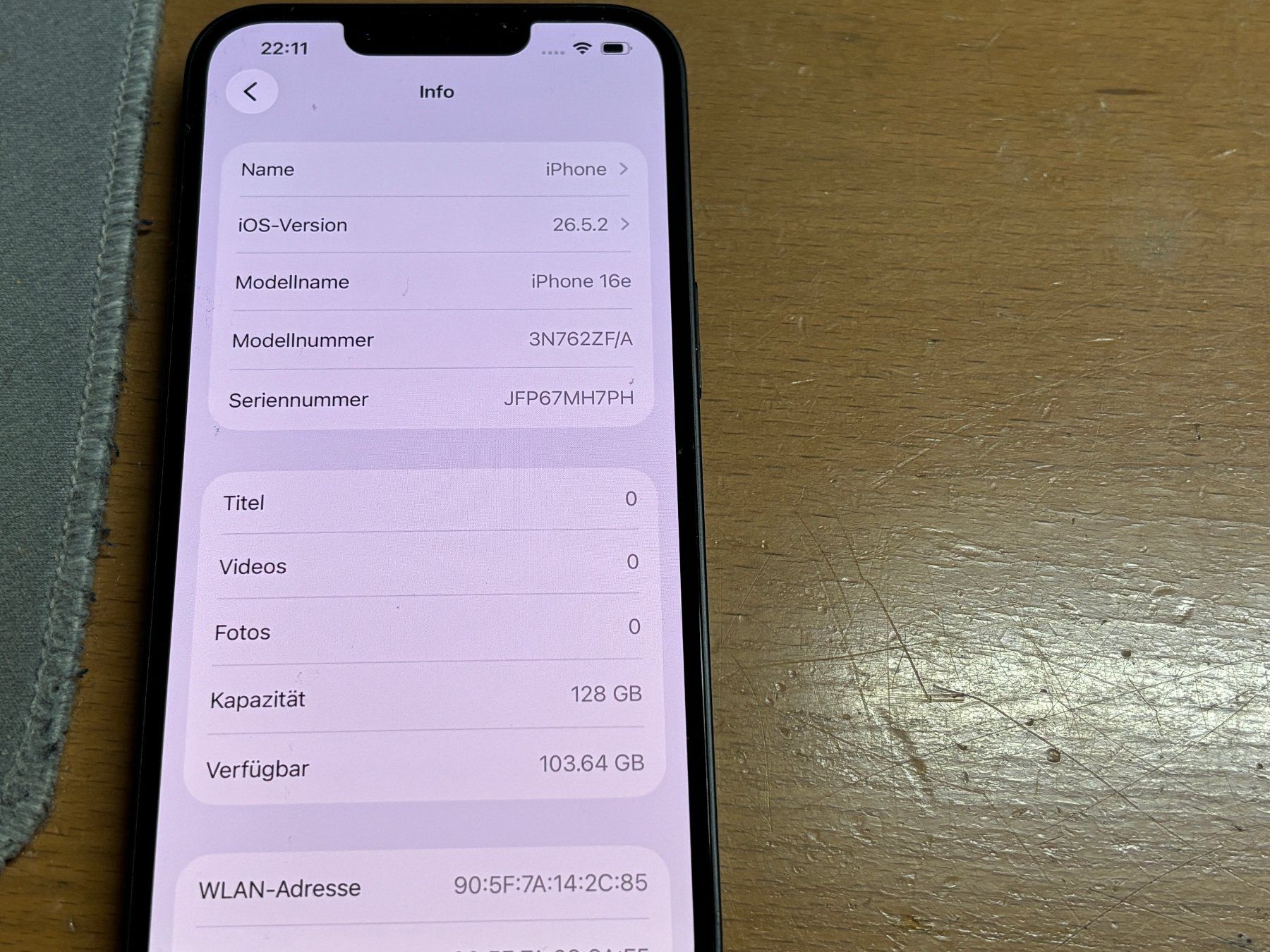 Apple Portables: Iphone 16E 128Gb – D'occasion à Au SG par bah_6f5w 5