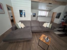 Ecksofa dunkelgrau rechte Seite guter Zustand wie neu