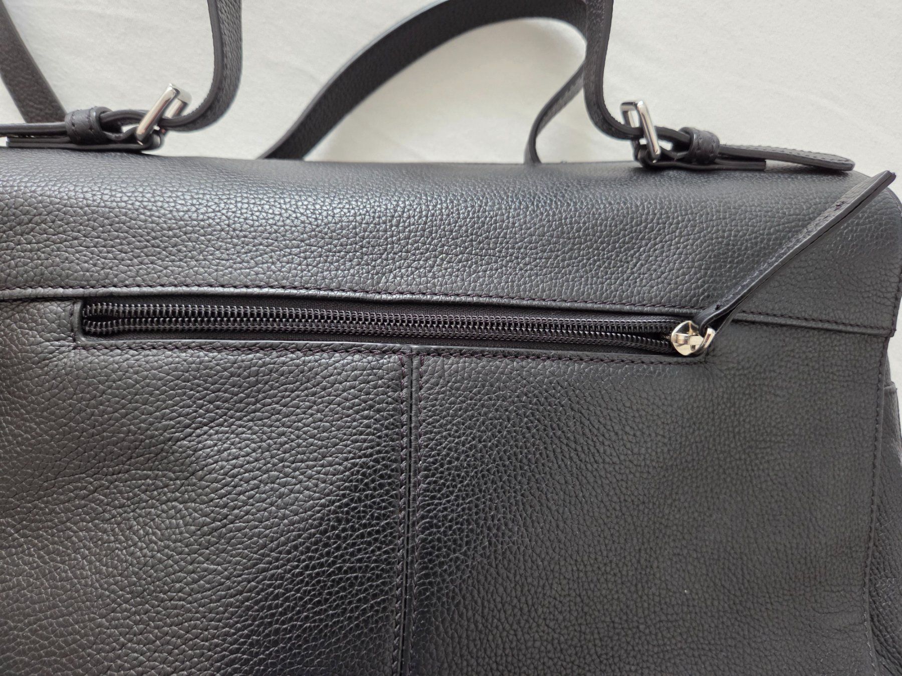 Navyboot Borse da donna: Schwarze Lederhandtasche von Navyboot – Usato da Chur venduto da Babell 2