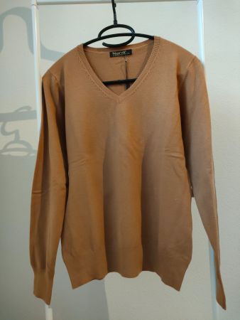 Weicher und bequemer Damen Pulli in Braun