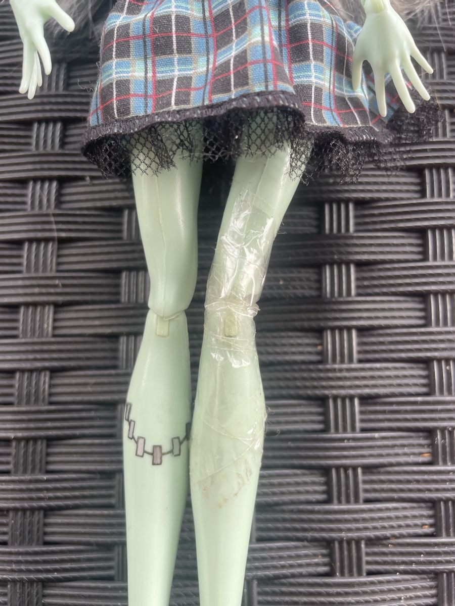 Puppen: Monster High Frankie Stein doll – Gebraucht aus Wolfhausen von fairyyve 1