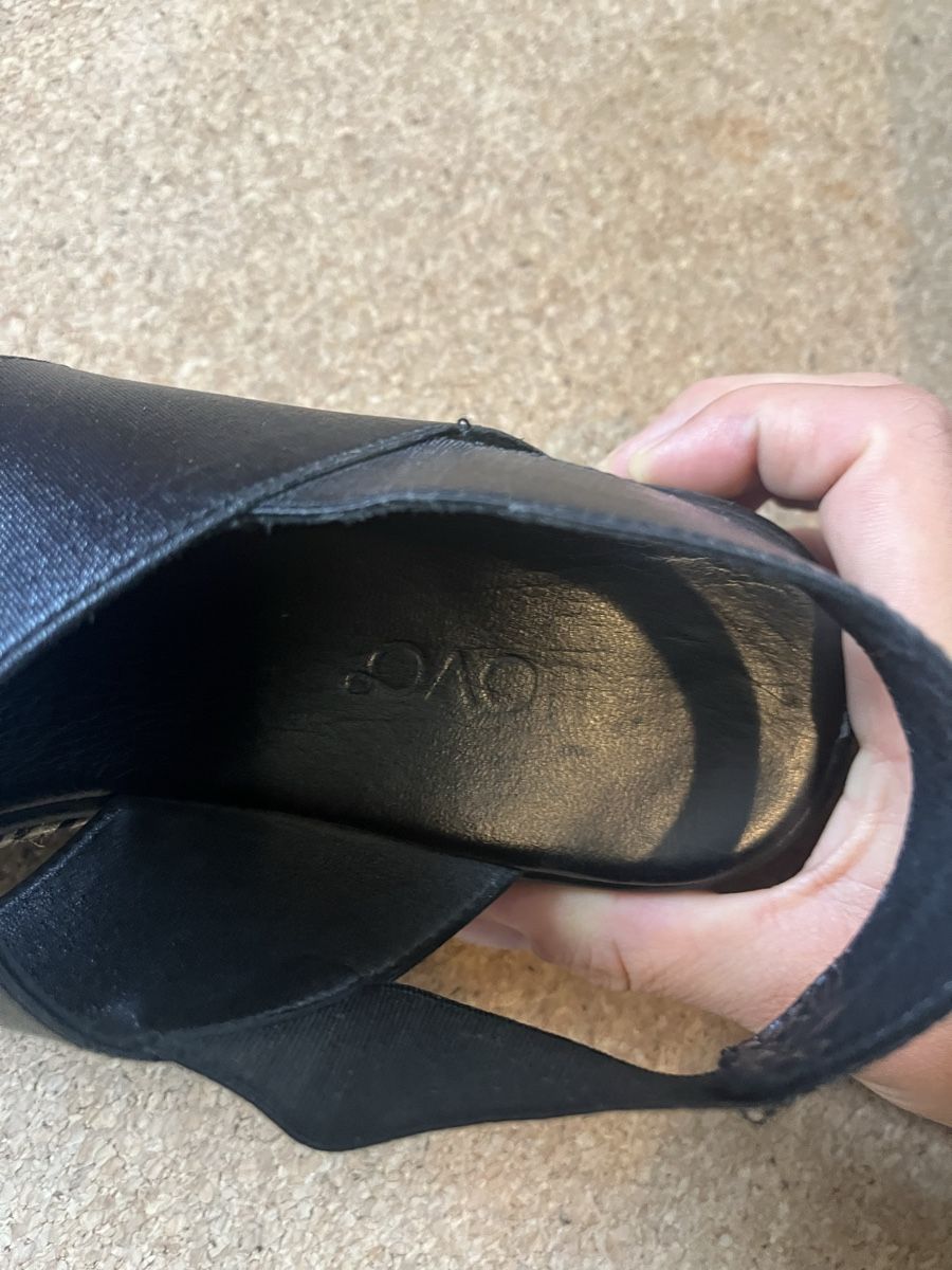 Damenschuhe: Plateau Sandalen Leder/Textil schwarz Gr. 36 eher 38 – Gebraucht aus Zuchwil von MLV92 8