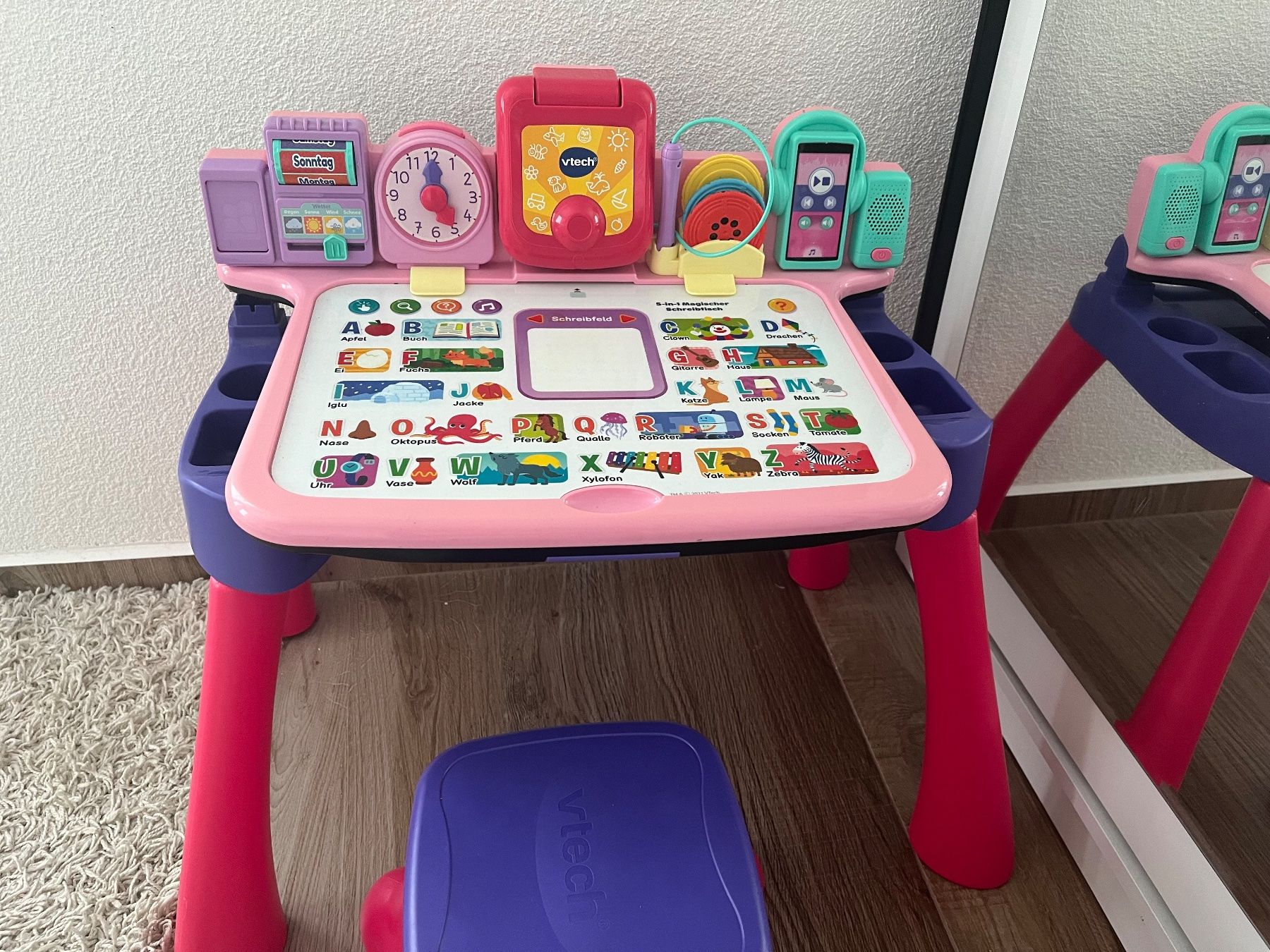 Vtech Spielzeuge: V-Tech 5in 1 magischer Schreibtisch – Gebraucht aus Koblenz von FamAllen