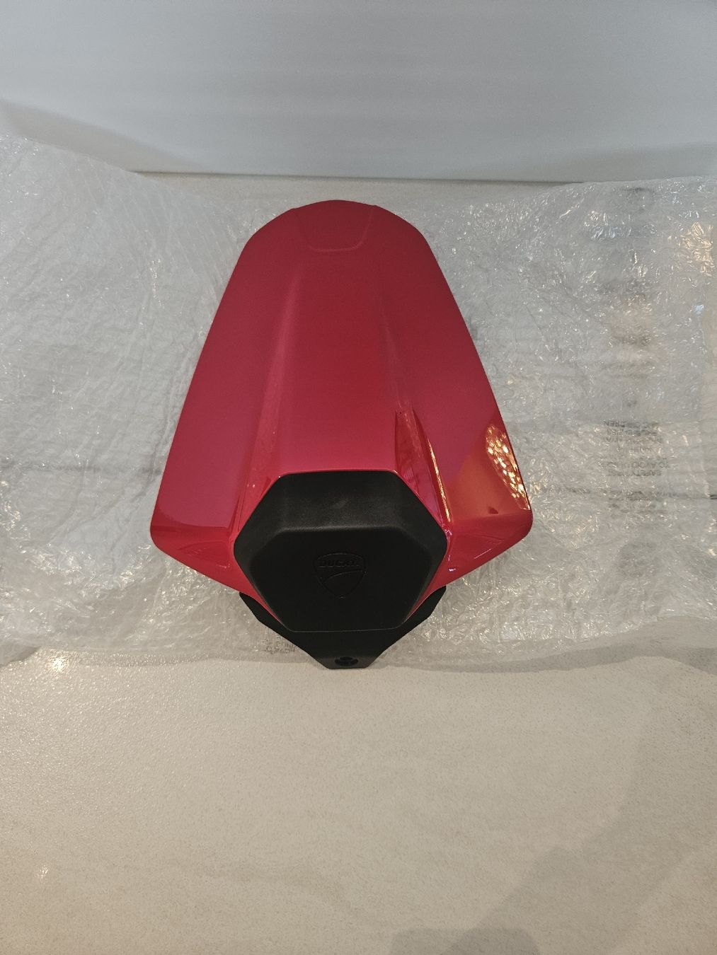Alle Motorradersatzteile: Soziussitzabdeckung ducati Monster NEU – Neu und originalverpackt aus Oftringen von Mrg3
