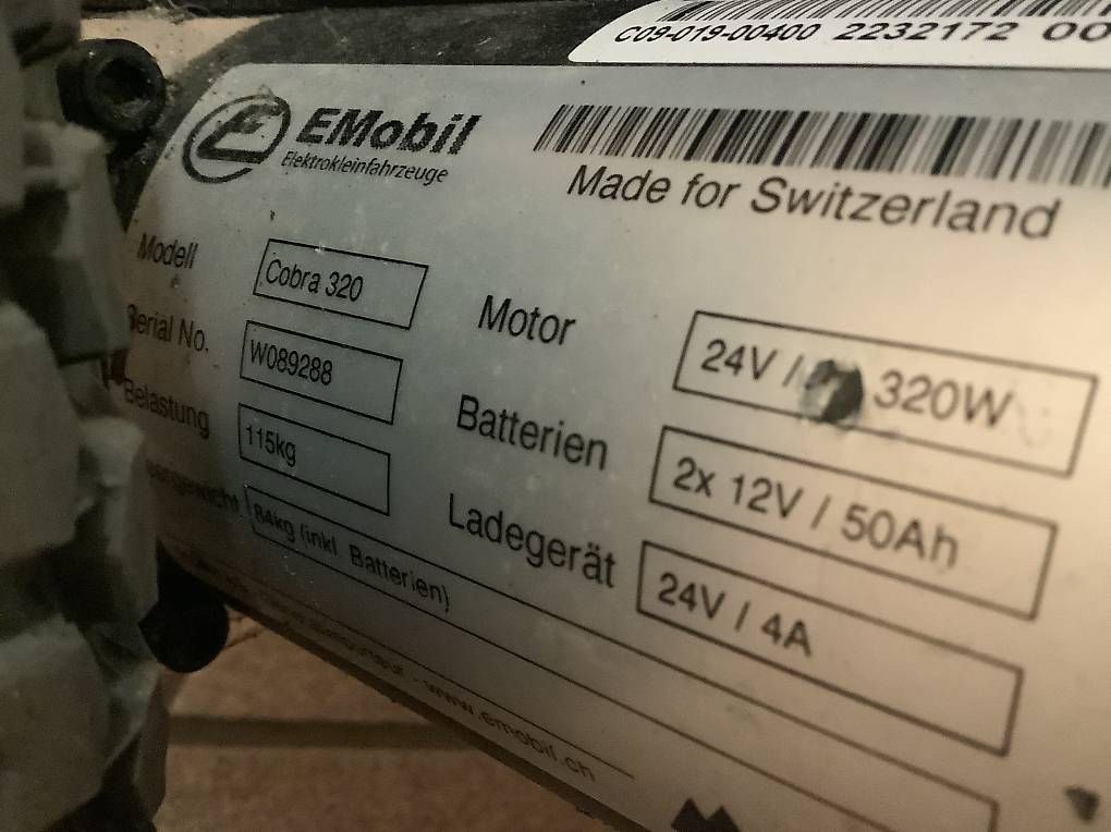 Rollstühle: Elektro-Rollstuhl COBRA 320 – Gebraucht aus Bern von pdm77 3