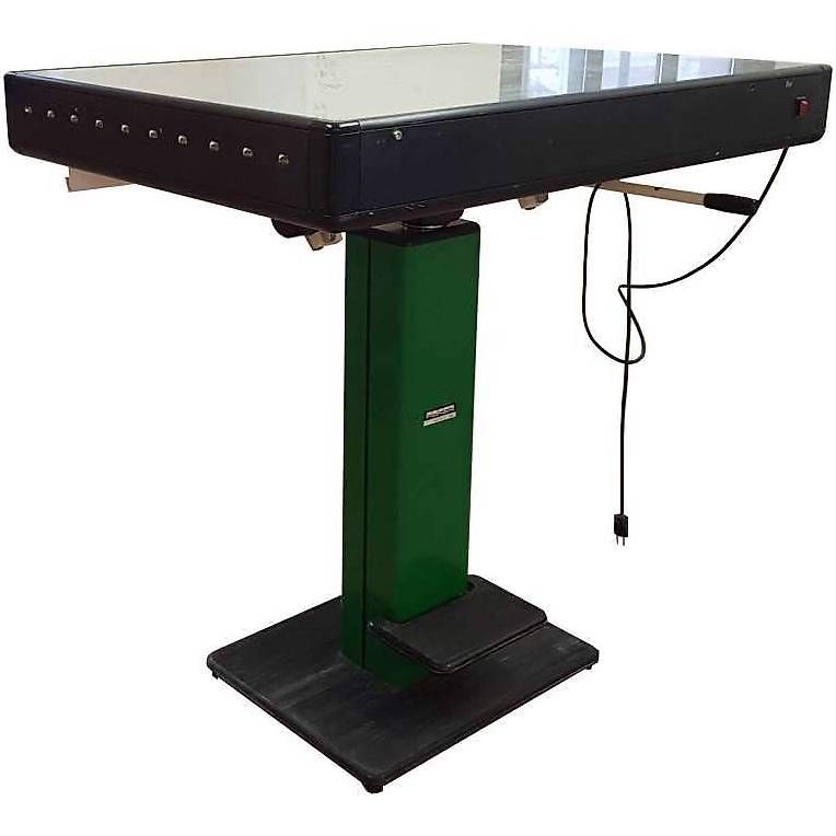 Scrivanie: Table à dessin lumineuse Poker lux de Neolt – Usato da morges venduto da Kus.design 3