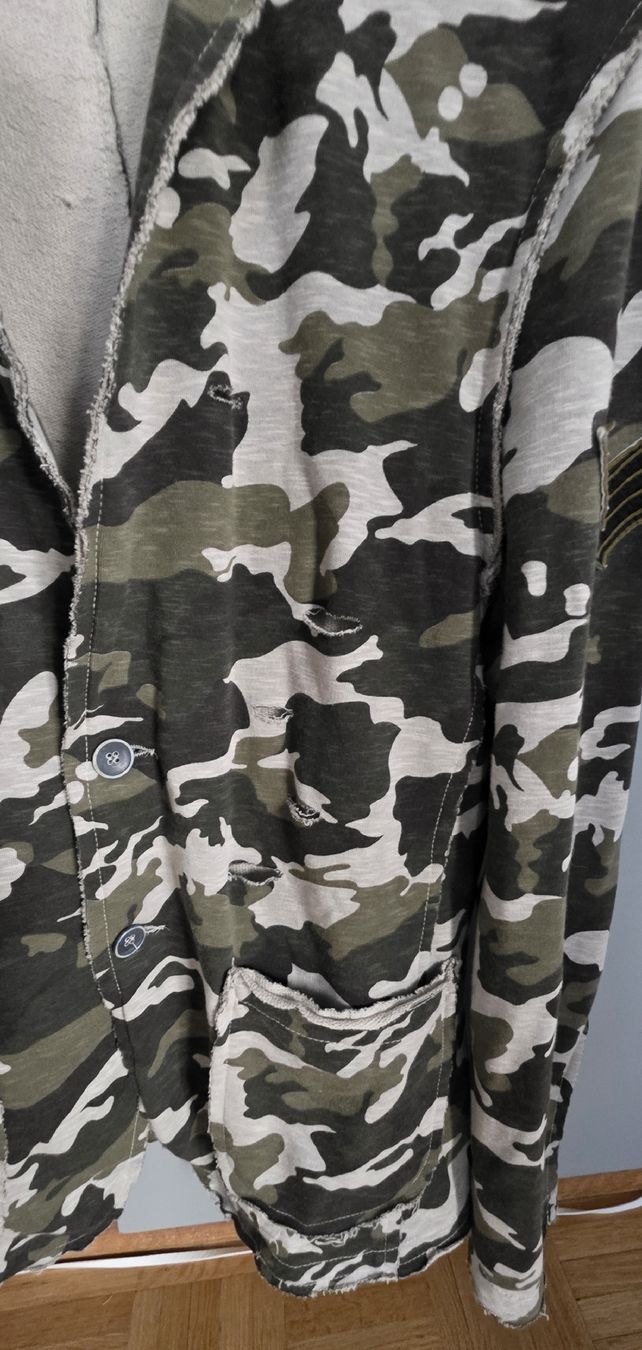 Vestes: veste motif militaire coton – D'occasion à Yverdon-les-Bains par van_dq65 8
