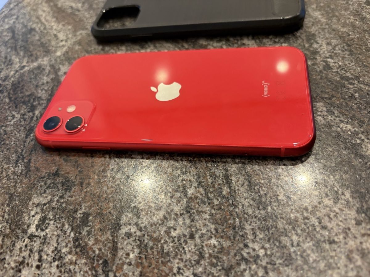 Apple Telefoni cellulari / Smartphones: iPhone 11 in rot ab 1 CHF – Usato da Volketswil venduto da mar_b99n 4