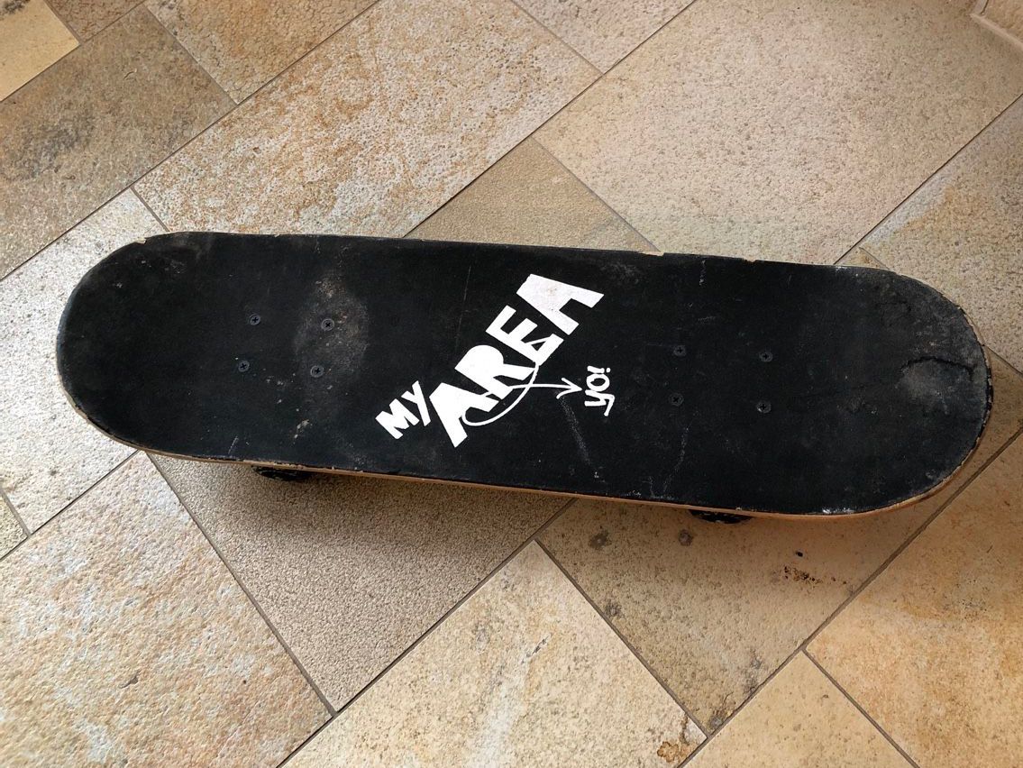 Skateboards: Skateboard - My Area – Usato da Attelwil venduto da Canelle67 2