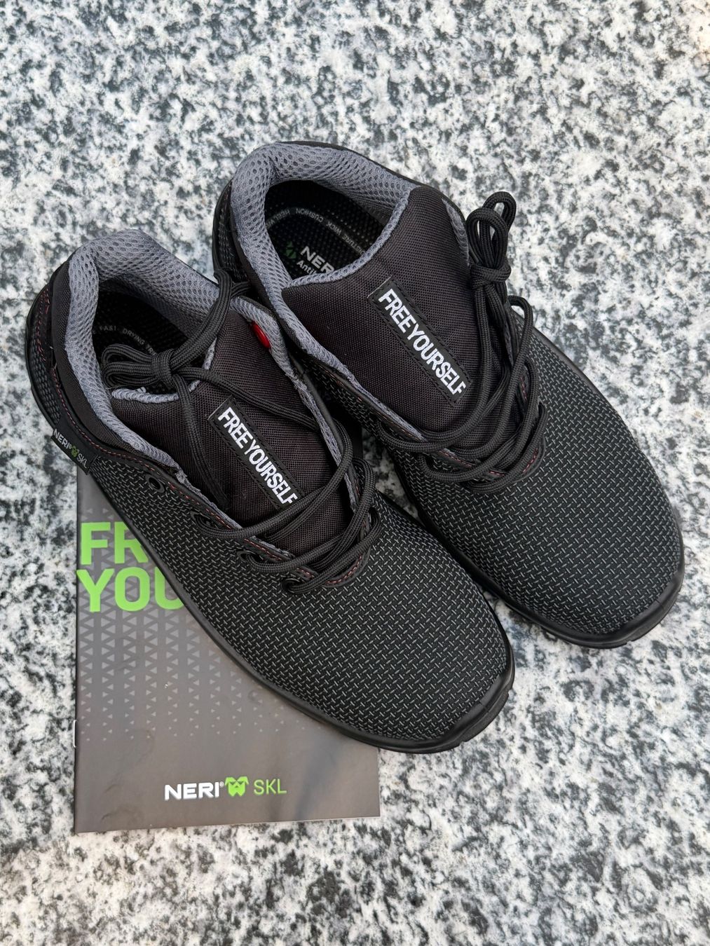 Scarpe da uomo: Sicherheitsschuh Neri 314 high S3 SRC, Gr. 40 – Nuovo e nell'imballaggio originale da Wattwil venduto da edel88 1