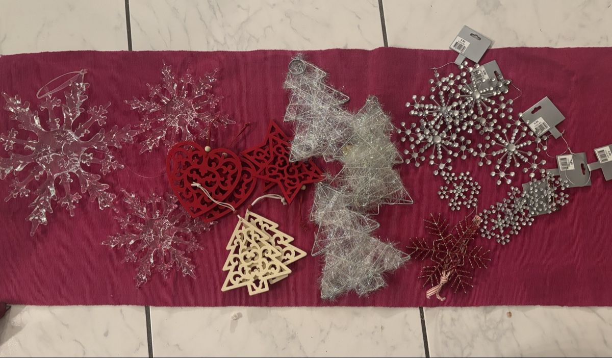 Tutte le decorazioni: Weihnachtsbaumschmuck, div. Anhänger, Glitzer etc. – Nuovo (secondo la descrizione) da Urdorf venduto da leoale