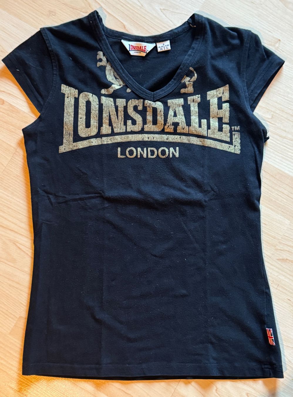 Lonsdale T-shirt: Original "LONSDALE" Damen - T - Shirt – Usato da Seuzach venduto da Inspektor99