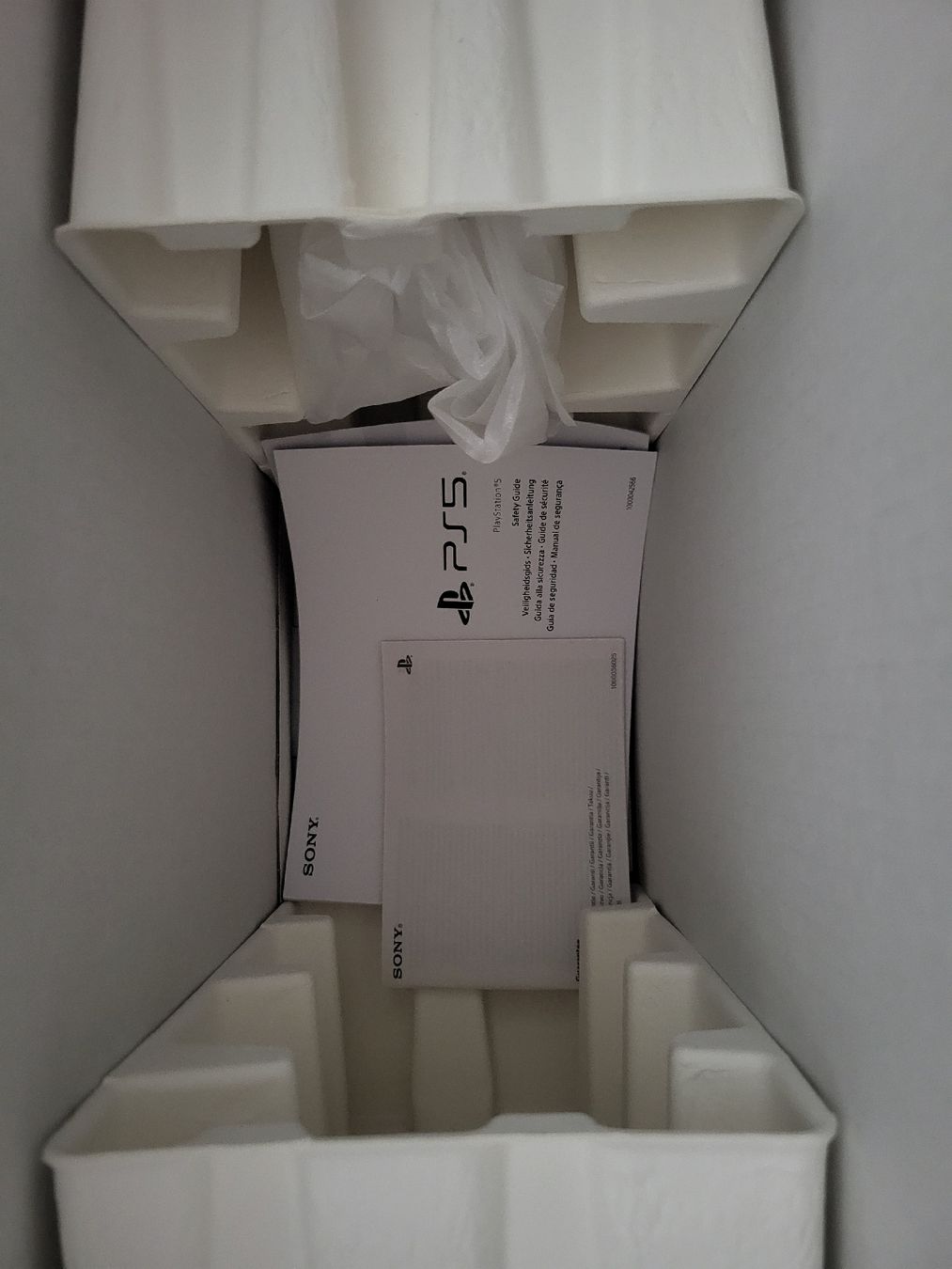Autres décorations & accessoires: Box,PlayStation 5  – Neuf (Voir description) à Gerlafingen par carale256 2