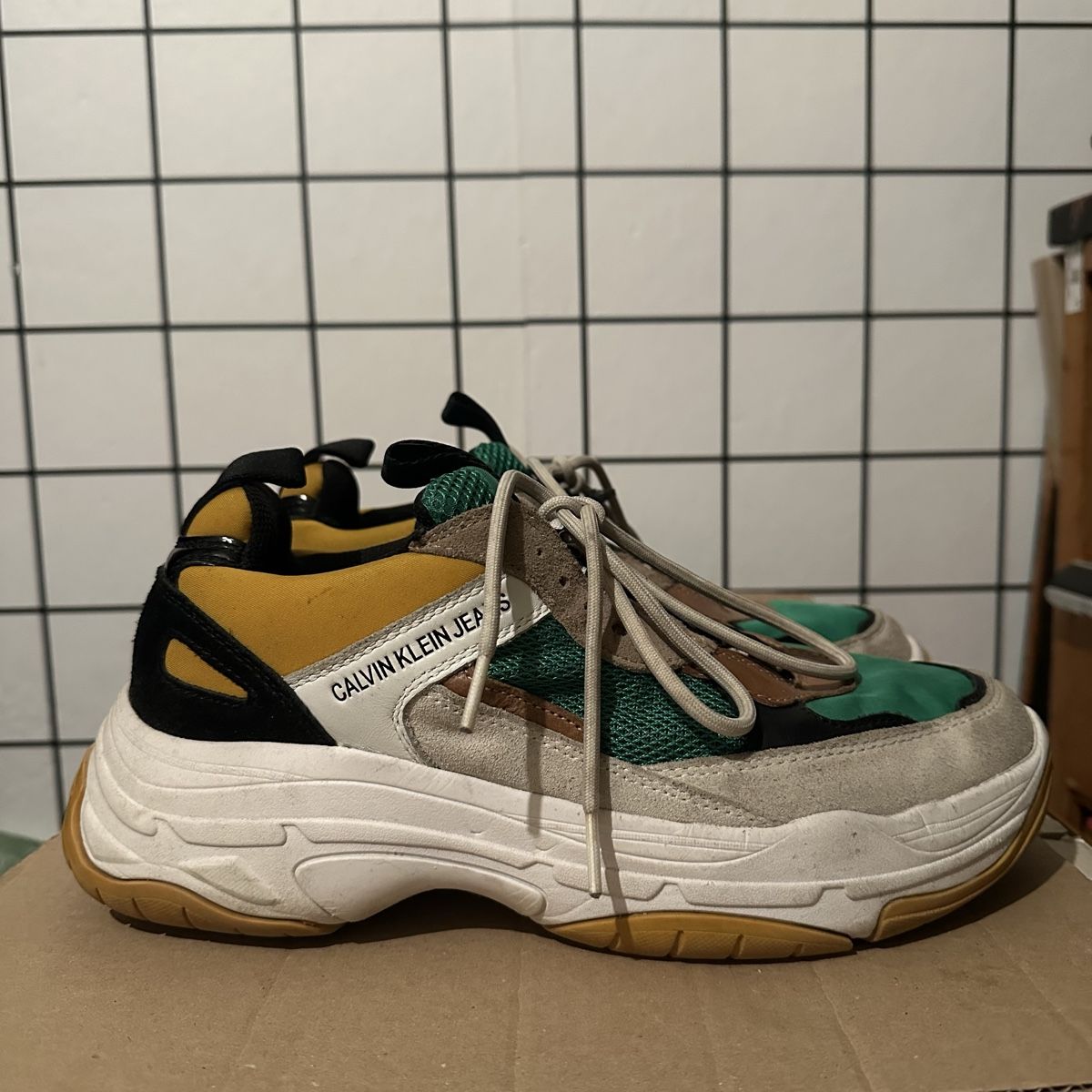 Calvin Klein Scarpe da uomo: Calvin Klein Jeans Sneakers - Size 42EU – Usato da Genève venduto da ravehotline 1