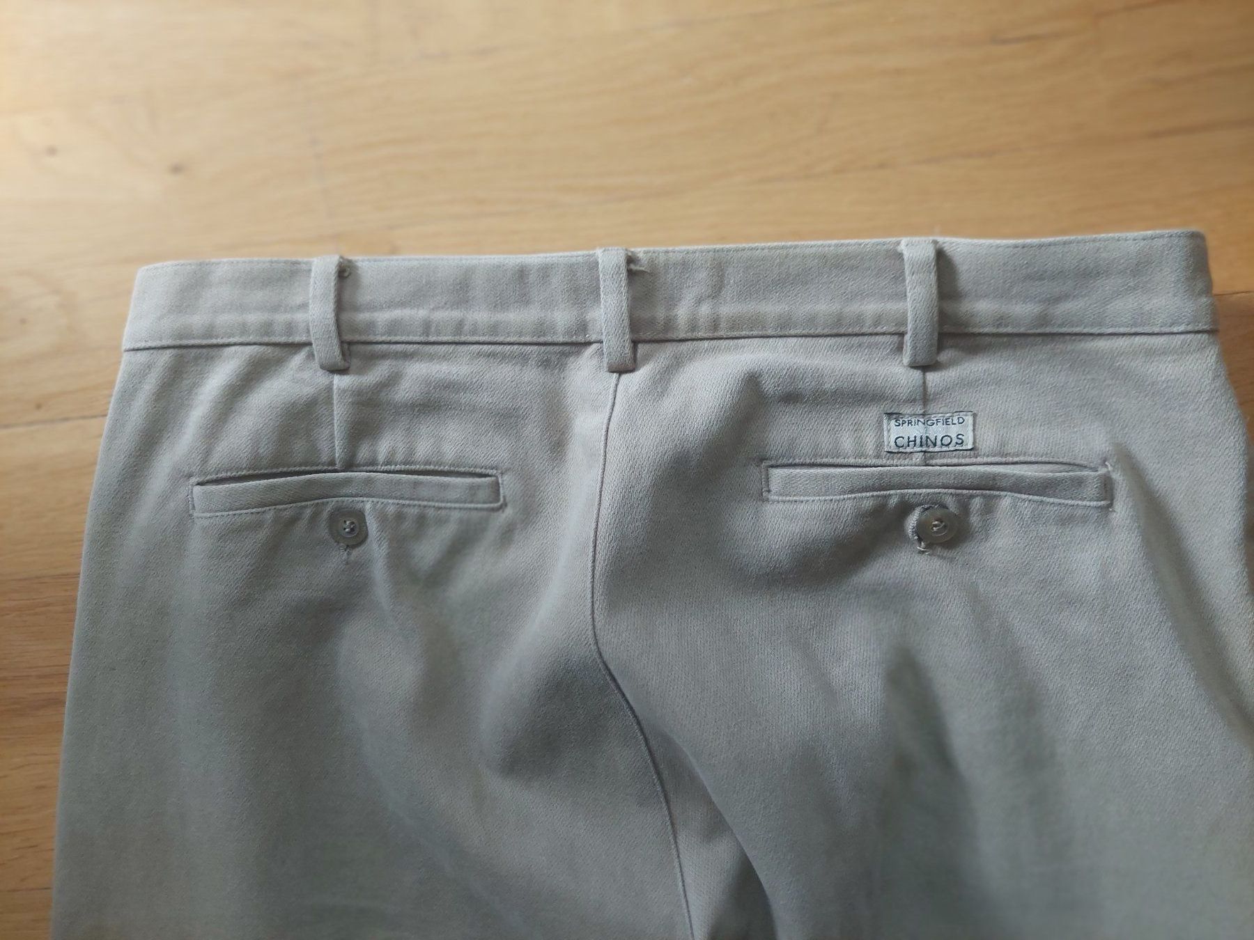 Lotti di vestiti: 4 Hosen Zara & Springfield – Usato da Zürich venduto da makimakimak 5