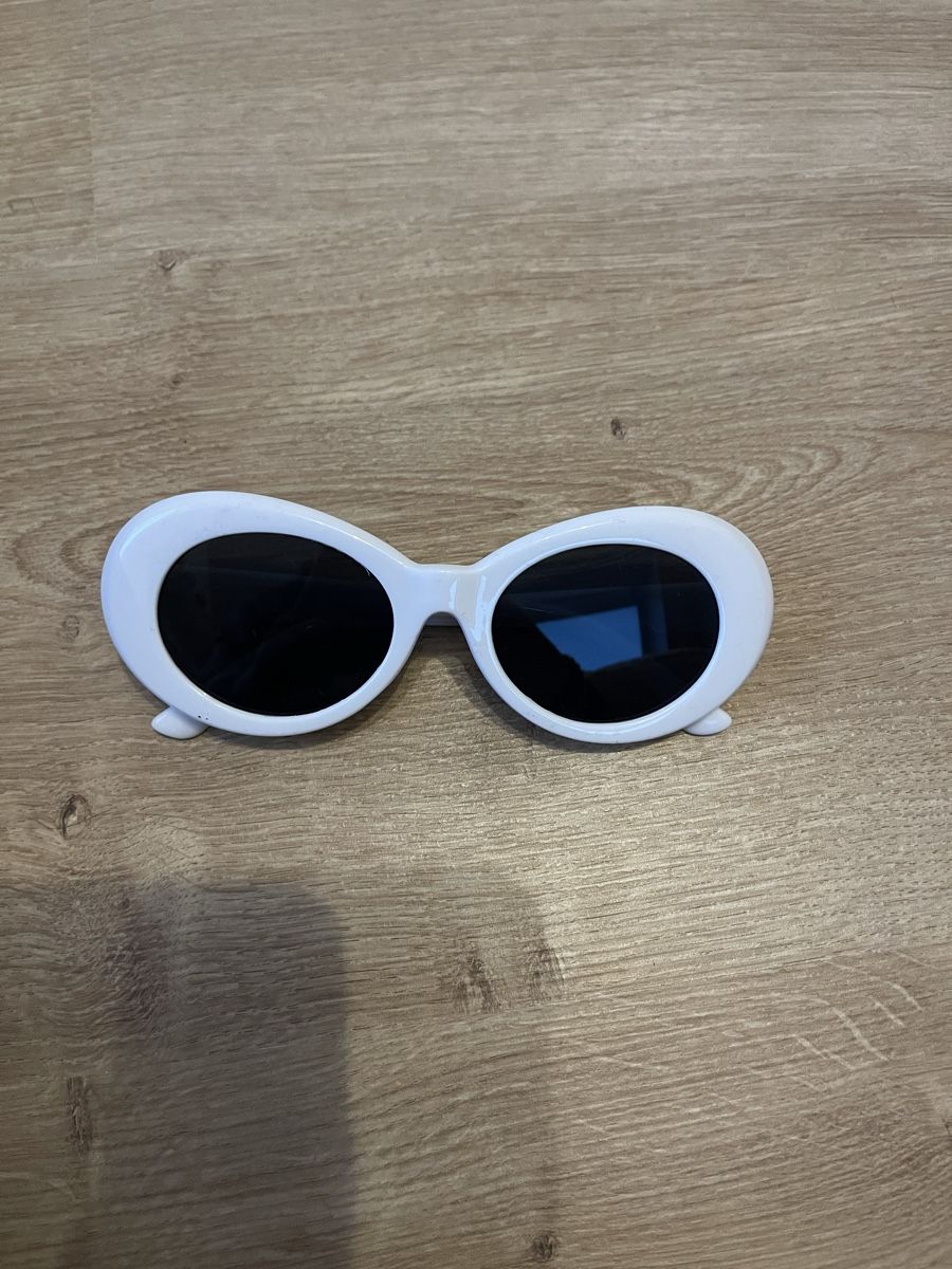 Shein Occhiali & Lenti: weisse sonnenbrille – Usato da Bremgarten AG venduto da arl_8nbf
