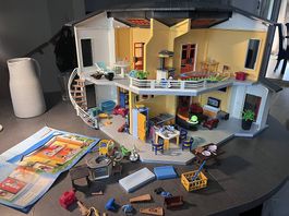 Maison play mobile neuve complète meublée 