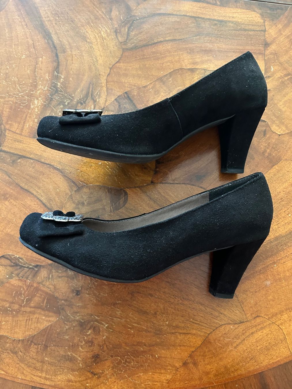 Chaussures femmes: Trachtenschuhe – D'occasion à Riehen par goretto 1