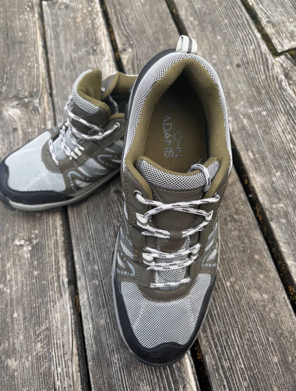 Herrenschuhe: Bequeme Wanderschuhe / Trekkingschuhe Grösse 42-43 – Gebraucht aus Bern von Yevhenii5 1