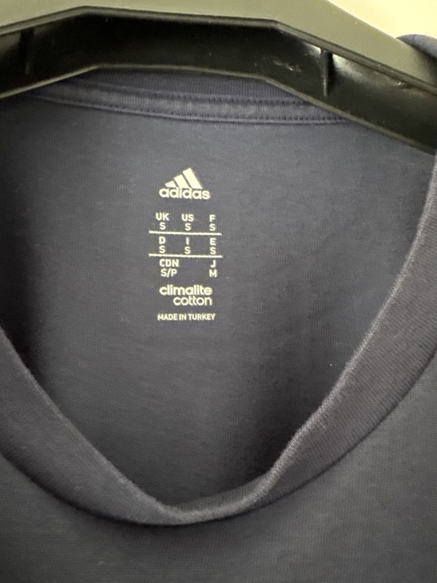 Adidas T-shirt: T-shirt ADIDAS – Usato da Lausanne venduto da joshua75 1