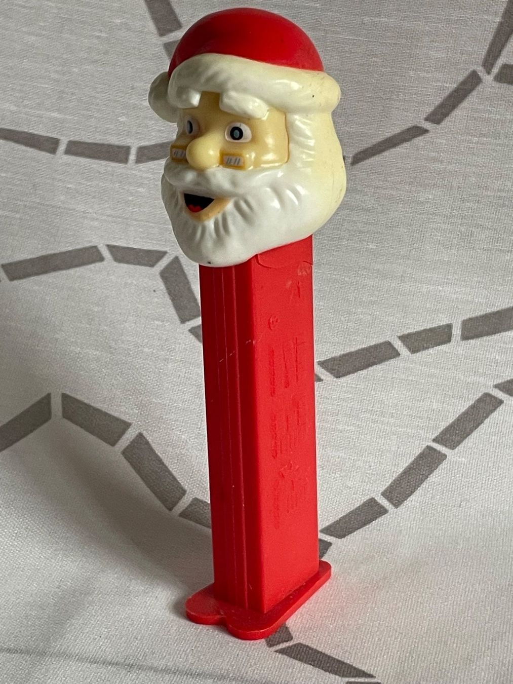 Pez Statuette: PEZ Santa beige – Usato da Rafz venduto da stg101