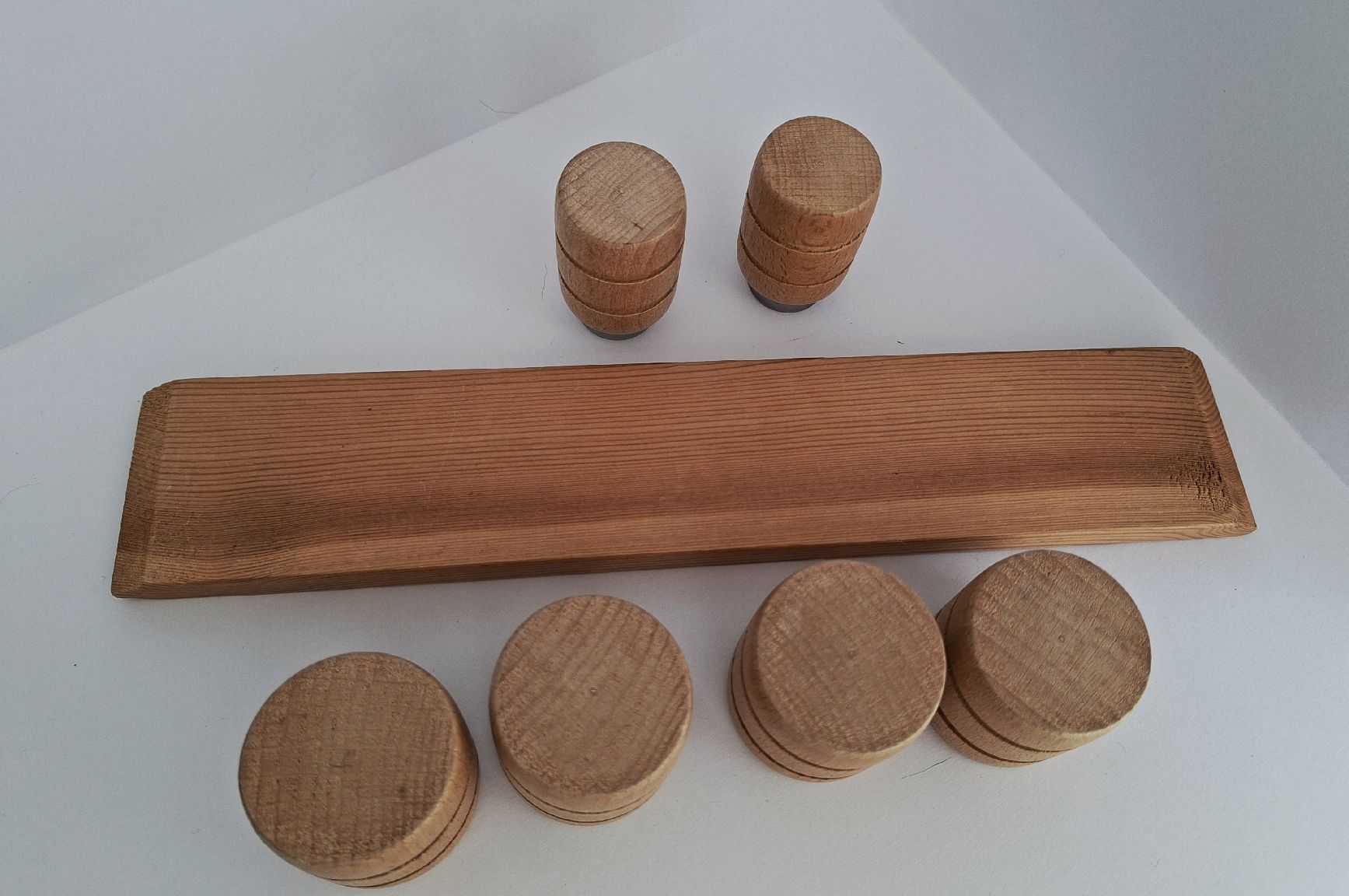 Altre Stoviglie: Vintage 7-teiliges Eierbecher Set aus Holz – Usato da Dietikon venduto da Magi2 4