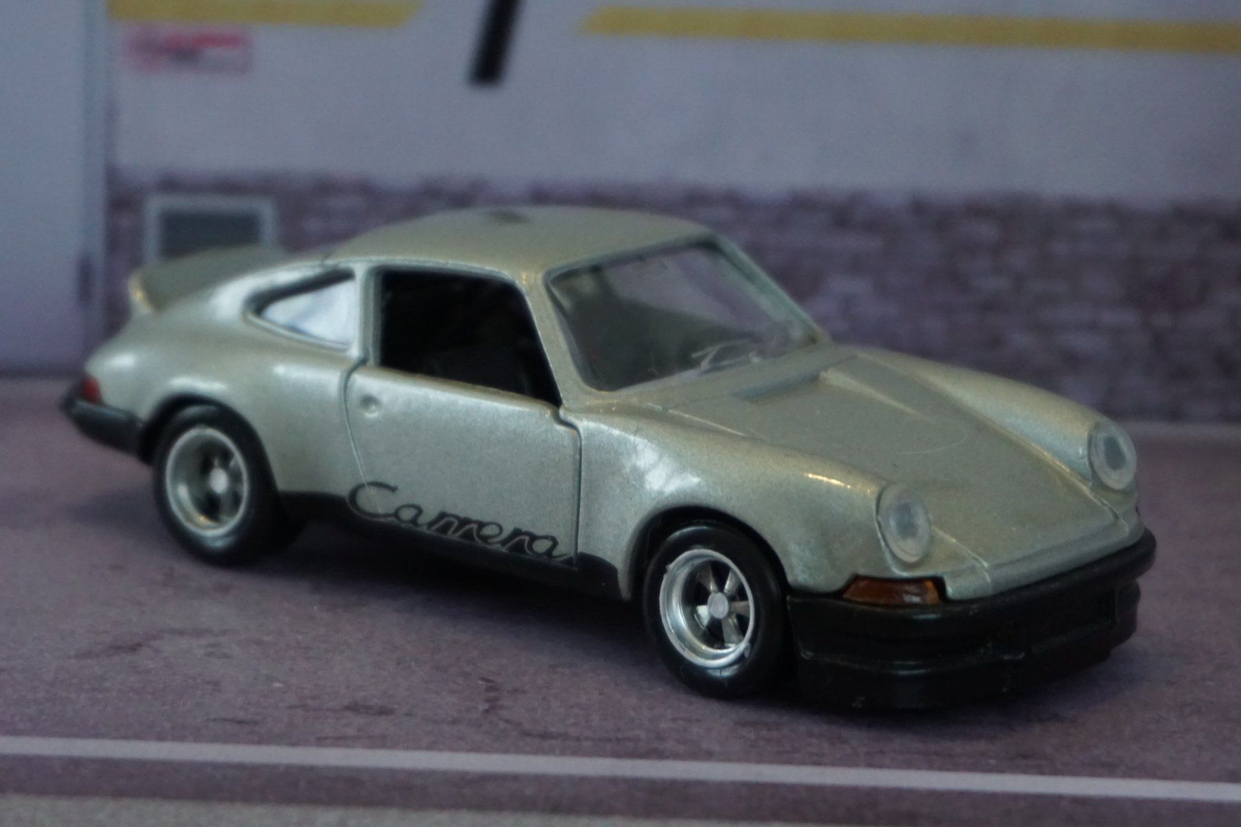 Solido Modellini d'auto: Solido Porsche Carrera RS 1:43 COOL !!!!!!!!!!!!!!! – Usato da Reiden venduto da Doppeldecker69