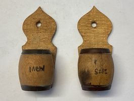 2 alte Spielzeug Metze Salz und Mehl für kleine Küche