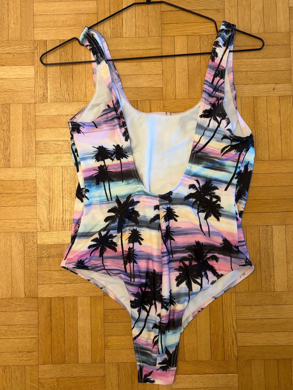 Maillots de bain & Bikinis: Badekleid mit stimmungsvollen Palmen L – D'occasion à Meilen par Sura18 1