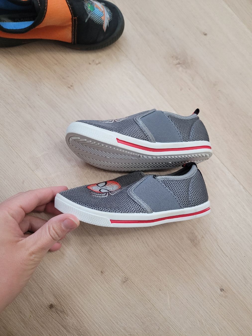 Scarpe per ragazzi: Finken Spiderman Gr. 26 neu – Usato da Lupsingen venduto da sta_wgg5 3