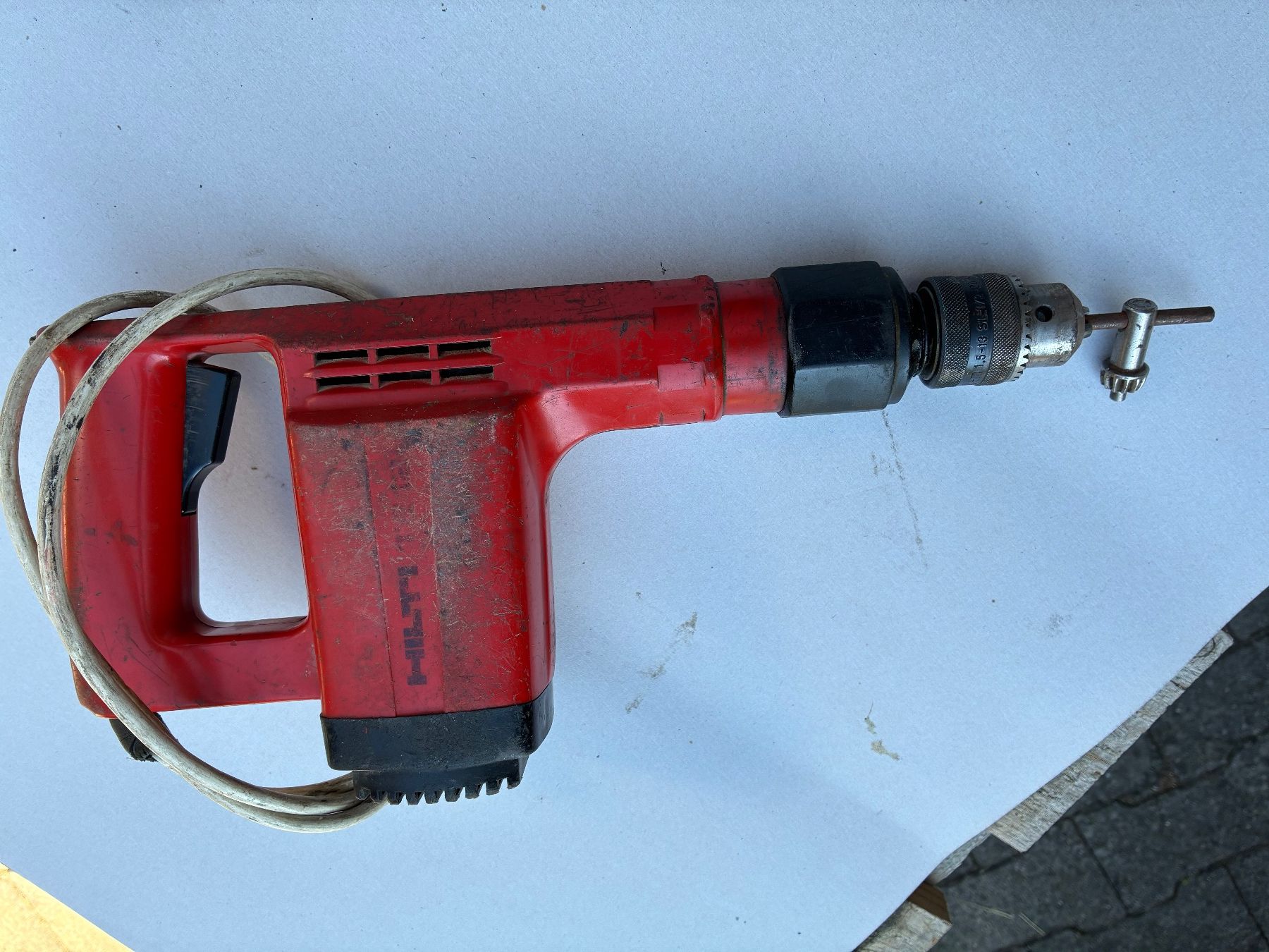 Hilti Trapani: Hilti Bohrmaschine TE12, inkl 2 Bohrfutter – Usato da Thayngen venduto da stammsani