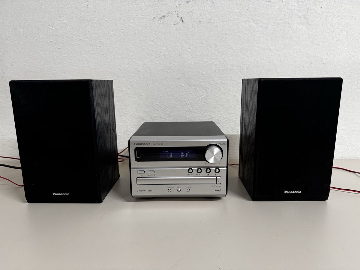 Panasonic Lettore multimediale & Streamer: CD Mikro System Panasonic SA-PM254 CD Stereo Bluetooth& DAB+ – Usato da Zürich venduto da Nobs1