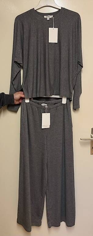 Cos Completi & Tailleur: COS FLIESSENDES LANGARMSHIRT und HOSE – Nuovo e nell'imballaggio originale da Winterthur venduto da eva_zfz7 3