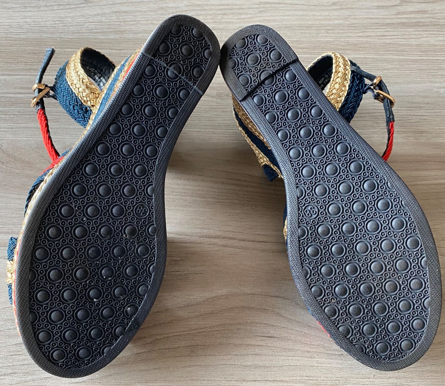 Scarpe da donna: Sandales compensées – Usato da Perly venduto da Flemprod01 2