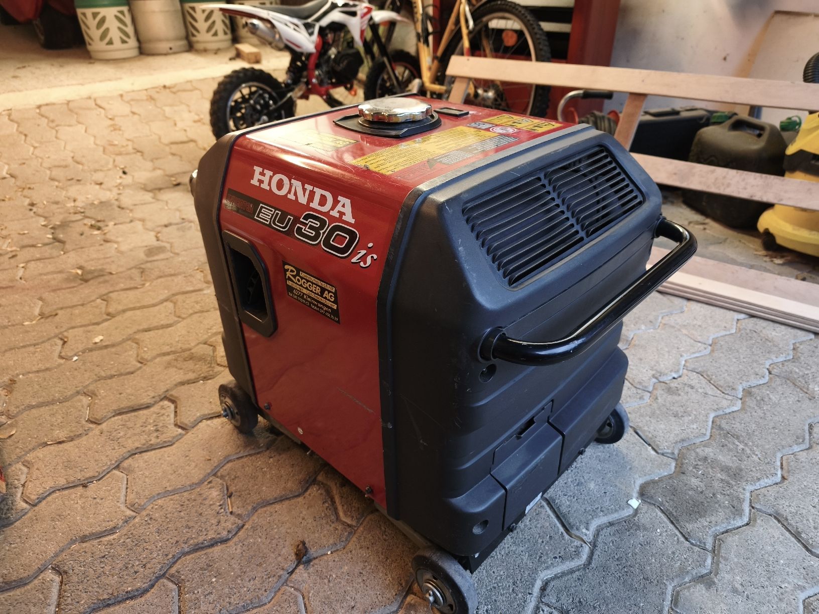 Honda Générateurs de courant: Honda EU30is Stromerzeuger Generator – D'occasion à Gontenschwil par Jeepli1970 2