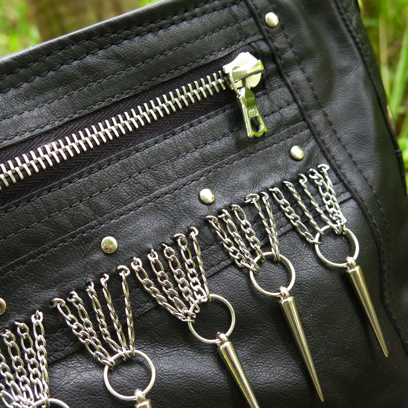 Borse da donna: schwarze Ledertasche Damen, Umhängetasche mit Fransen – Nuovo e nell'imballaggio originale da Trimbach venduto da ps-lederwerk 2