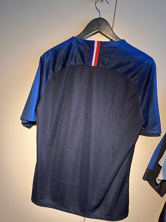 Nike Canottiere & Pantaloni: Frankreich original Trikot 2018 Large – Usato da Zürich venduto da Mark.2021 1