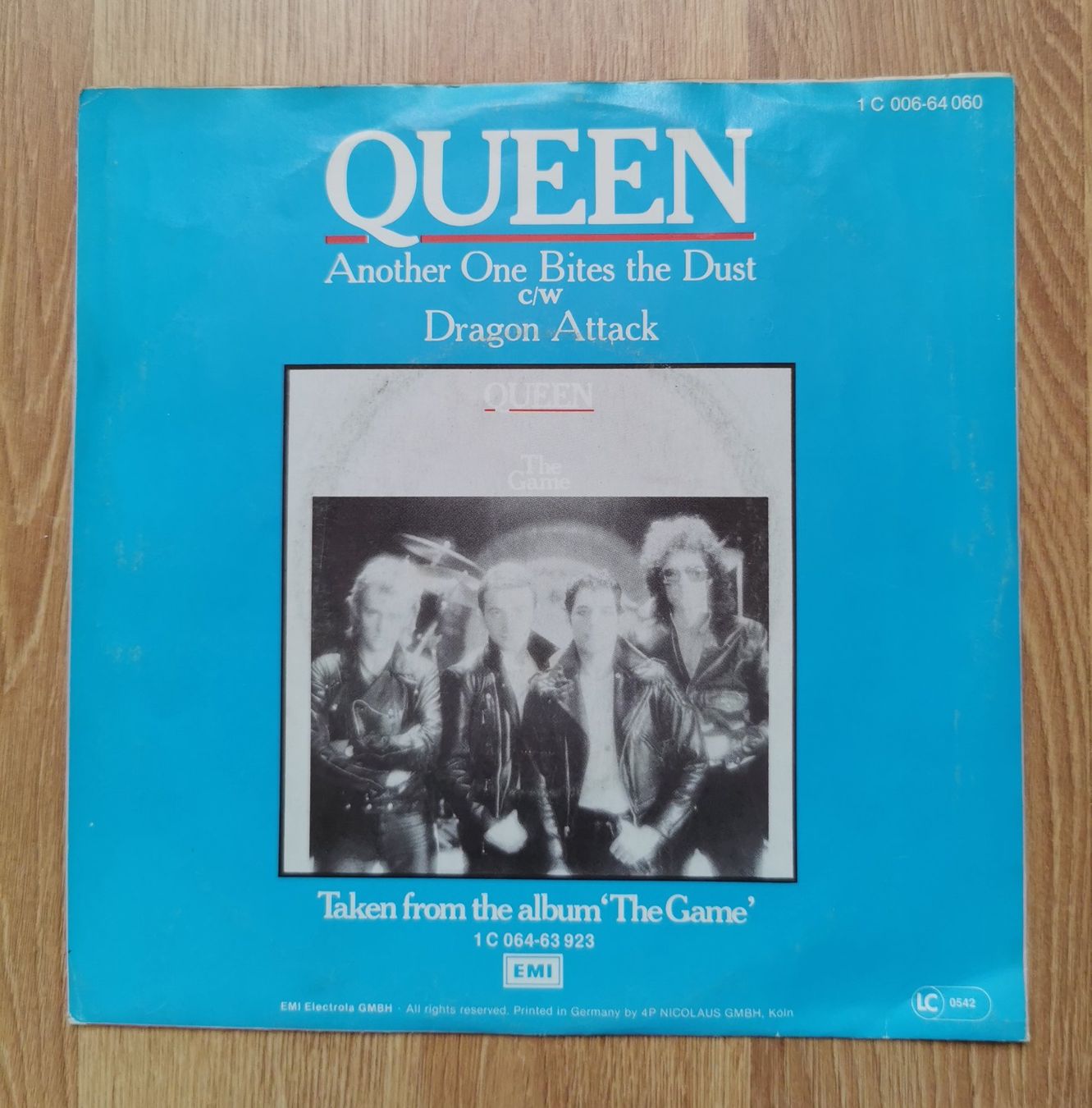 Dischi in vinile: Queen - Another One Bites the Dust 7'' Vinyl Single 1980 ... – Usato da Birsfelden venduto da dsc_f8gx 1