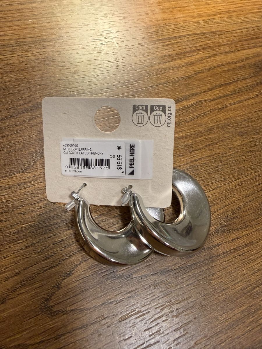 Orecchini pendenti & Orecchini a lobo: Shiny Silver Mid Hoop Earrings – Nuovo e nell'imballaggio originale da Zürich venduto da dam_t7hk