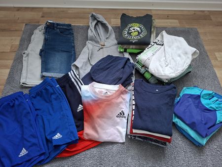 Kleiderpaket Jungen Gr. 134/140