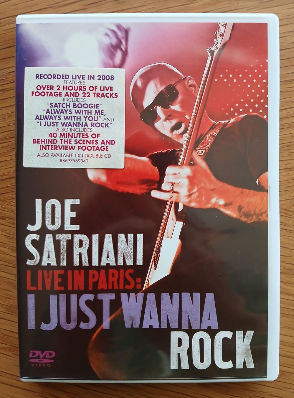 joe-satriani-live-in-paris-i-just-wanna-rock-2008-dvd