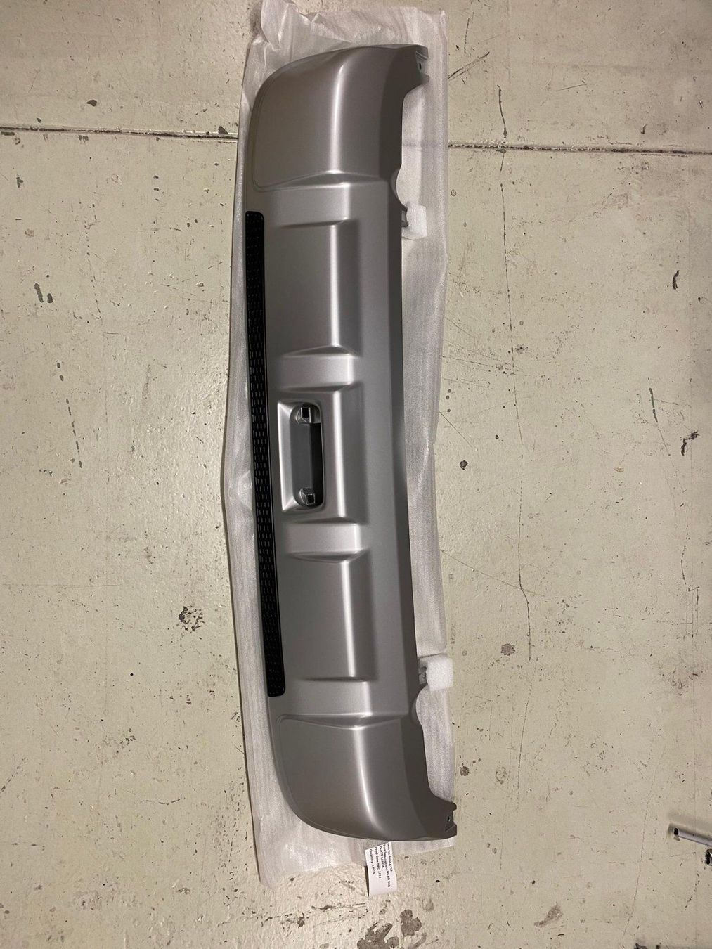 Suzuki Sonstiges Fahrzeugzubehör: Unterfahrschutz vorne – Neu und originalverpackt aus Egerkingen von KISUTO