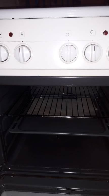 Cucine: Cuisinière électrique – Usato da Lausanne venduto da pat_88j8