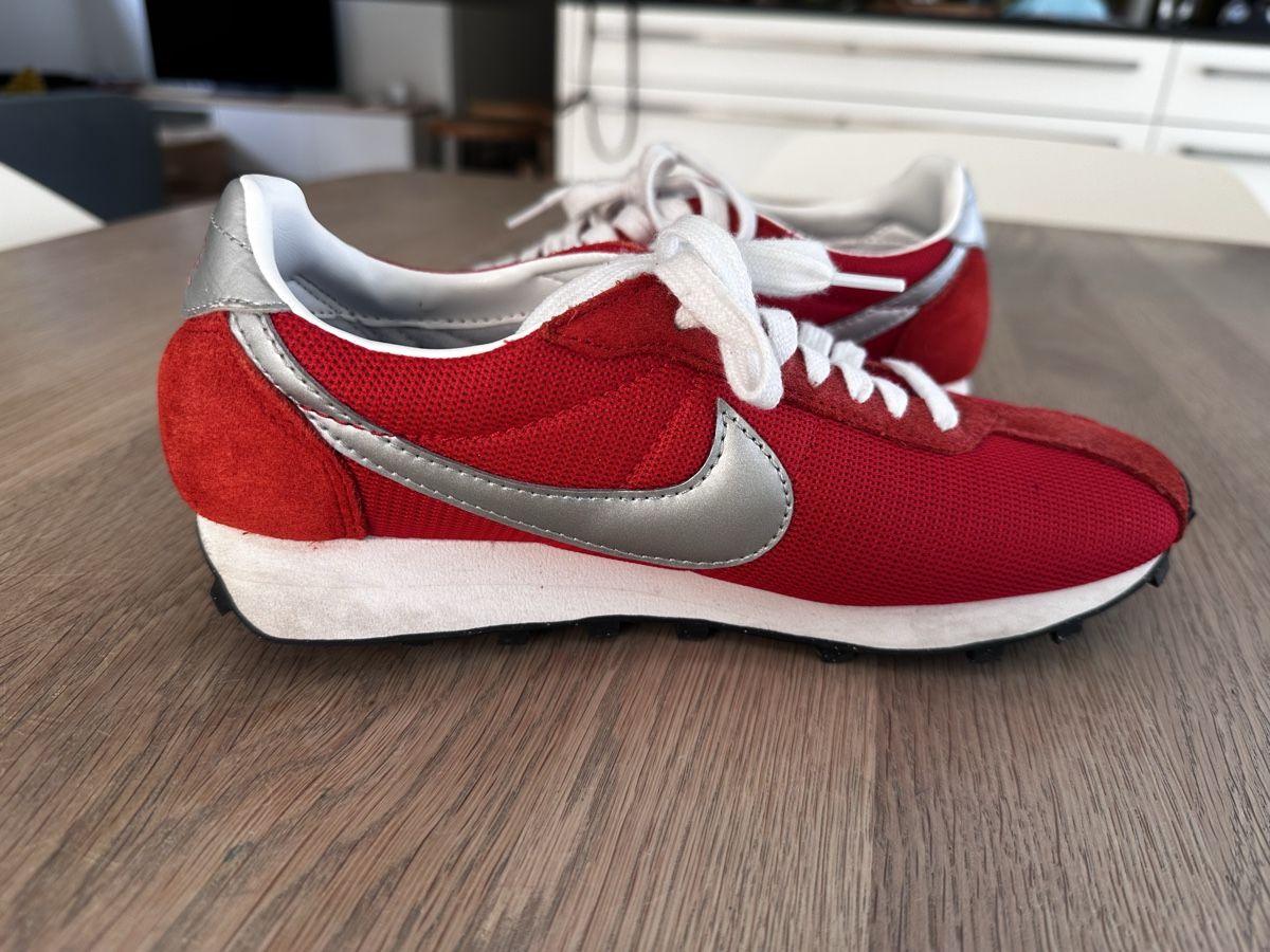 Nike Scarpe da donna: Nike Damen Sneaker Gr. 38.5 – Usato da Suhr venduto da gru_zp5t 1