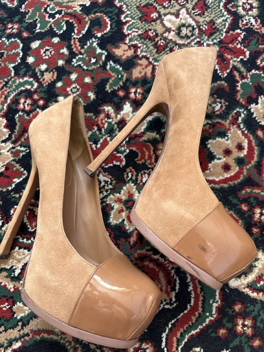 Saint Laurent Chaussures femmes: Yves Saint Laurent Pumps  – D'occasion à Bern par LoveVintageY2K 1