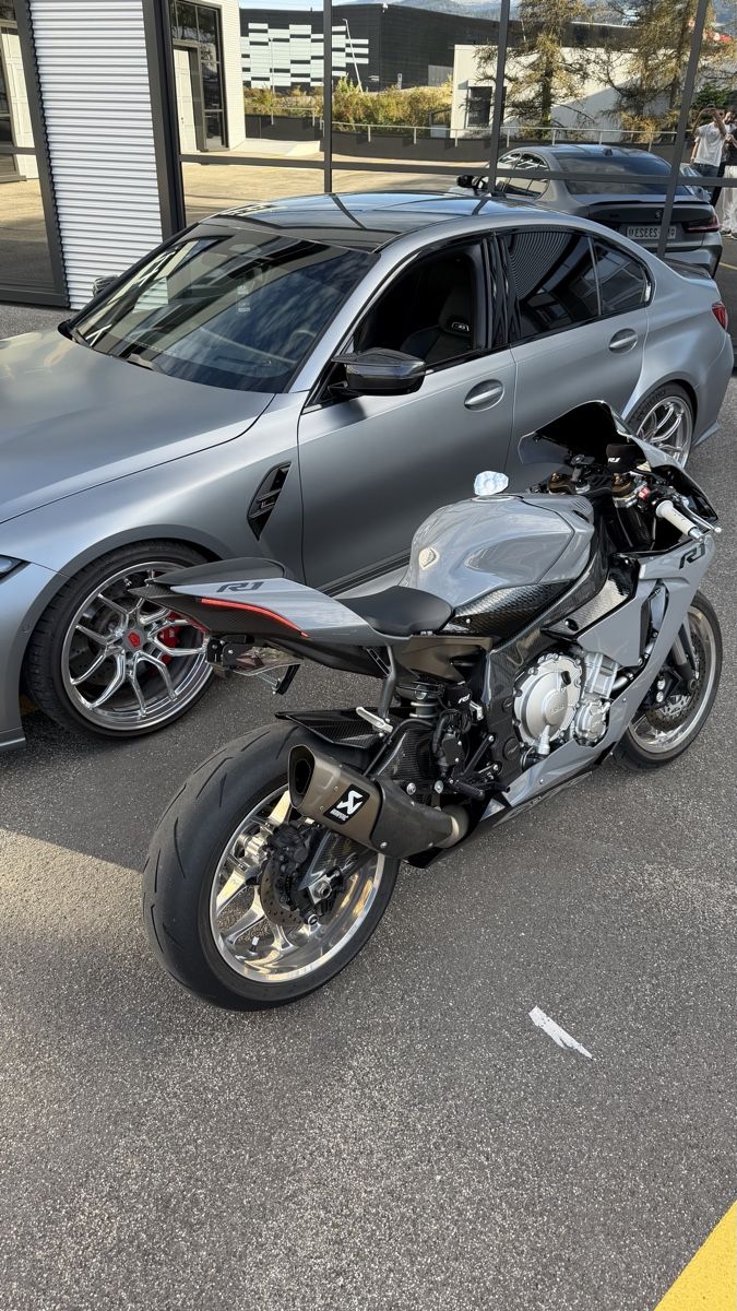 Yamaha Route: R1 9000km – D'occasion à Neuchâtel par ale_2v6y 2